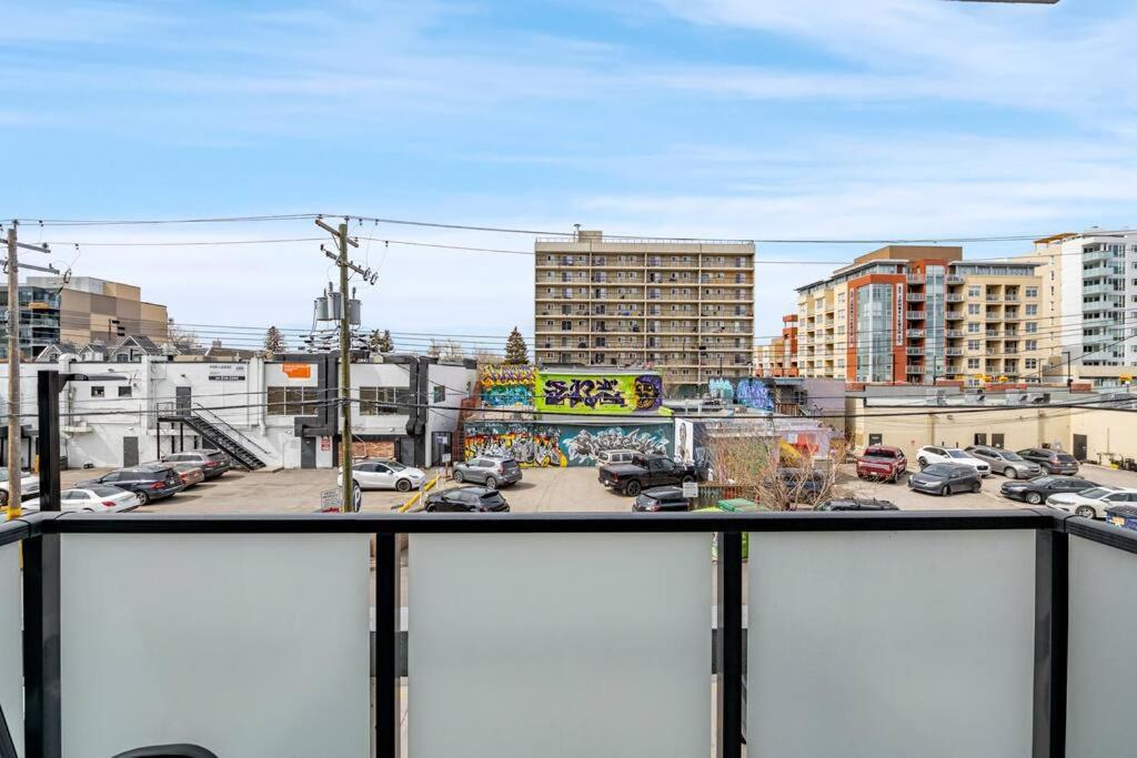 Chic 1Br Kensington Unit W/Parking Leilighet YYC Eksteriør bilde